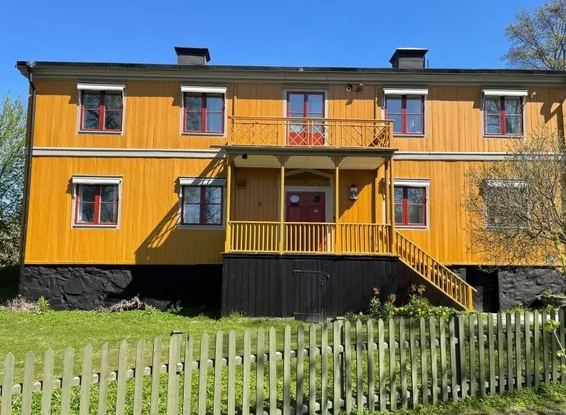 Fönstermarkiser i stockholm för svalare hem och skarpare inomhusklimat